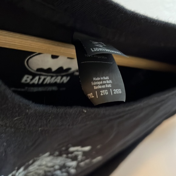 Batman the freaks come out at night graphic T-shirt - Picture 7 of 8